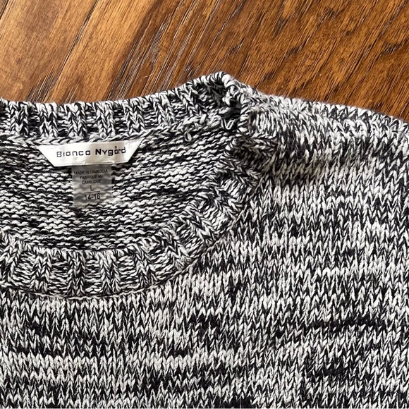 Bianca Nygard Black and White Quirky Panda Eyelash Detail Sweater Size Large - Picture 4 of 8